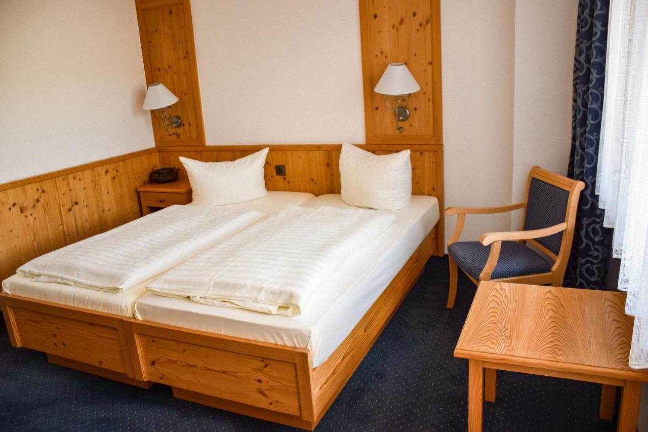 Hotel Bergwiesen - Zimmer Mit Balkon Oder Terasse Lohr am Main Экстерьер фото