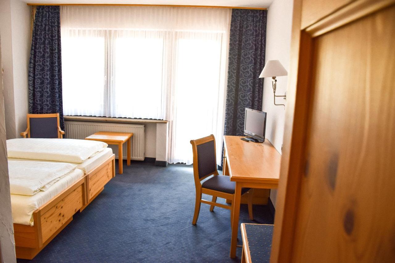 Hotel Bergwiesen - Zimmer Mit Balkon Oder Terasse Lohr am Main Экстерьер фото